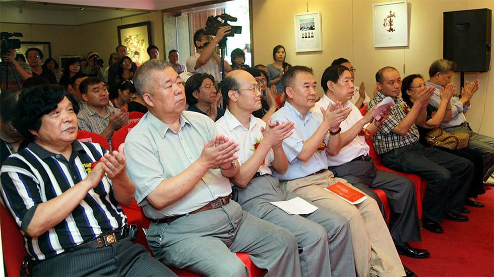 中国工艺美术大师张同禄 景泰蓝《盛世荣耀尊》